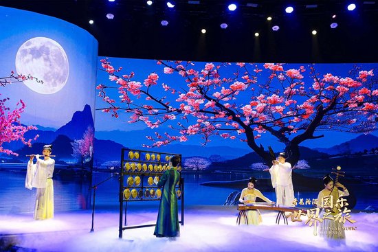 云锣声声越千年 青花汾酒《国乐世界之旅》第五期奏响和谐之韵